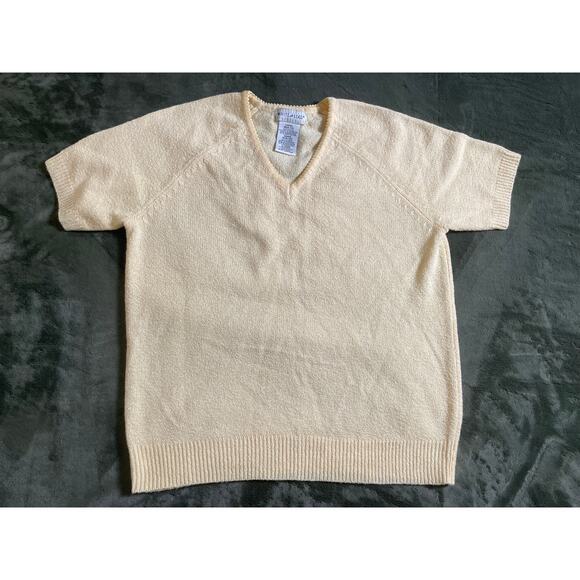 Vtg. White Stag Short Sleeve buttercream yellow v-neck top SZ Med (8-10) - Picture 1 of 6